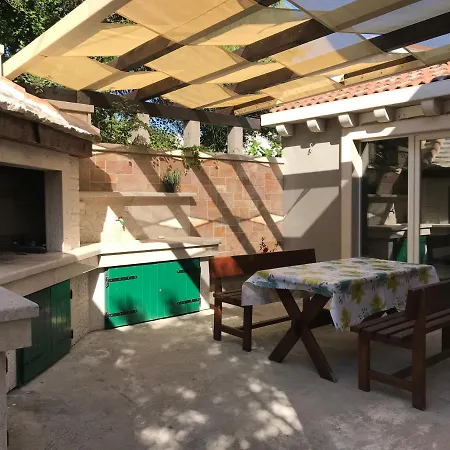 Holiday House Bepa *